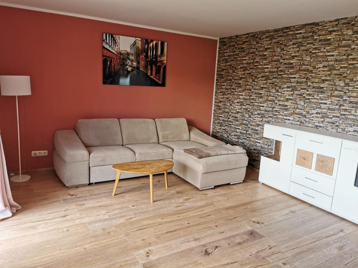 Gemuetliche 90 Qm Wohnung In Saarburg, Zentral Gelegen, Garten Mit Aussicht, Separater Eingang Exterior foto